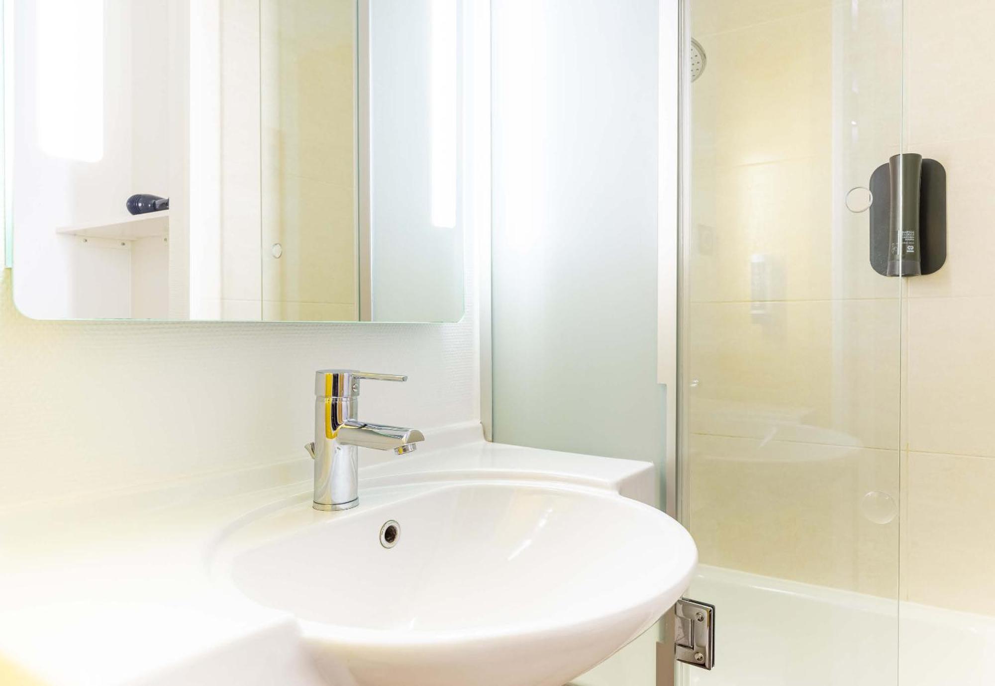B&B Hotel Nantes Aeroport Bouguenais Zewnętrze zdjęcie